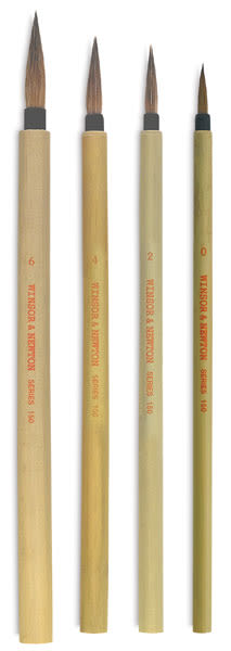 Winsor & Newton Bamboo Brush - Four sizes of brush shown upright