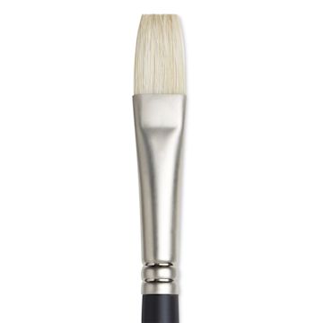 Open in modal - Winsor & Newton Artists' Oil Brush - Flat, Long Handle, Size 8 close up