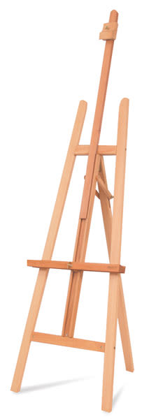 Lyre Studio Easel - Angled view of Easel 