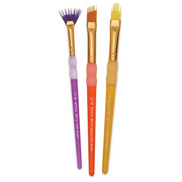 Open in modal - Royal & Langnickel Big Kid's Choice Lil' Grippers Synthetic Brushes - Wisp Variety, Set of 3
