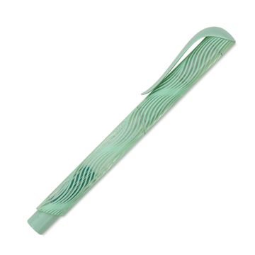 Open in modal - Manuscript Clarity Fountain Pen - Iridium Nib, Balancing Green, cap on