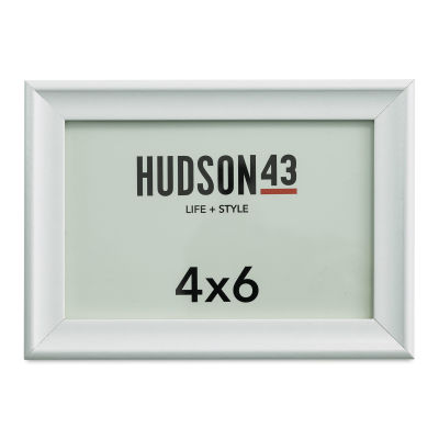Hudson 43 Traditional Frames - White, 4" x 6", Easel Back (Front of frame)