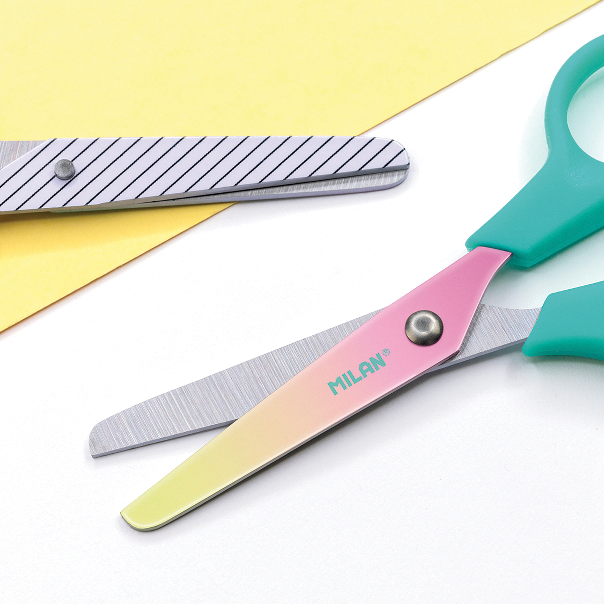 MILAN's first preschool scissors (4 colors available) - Shop milan
