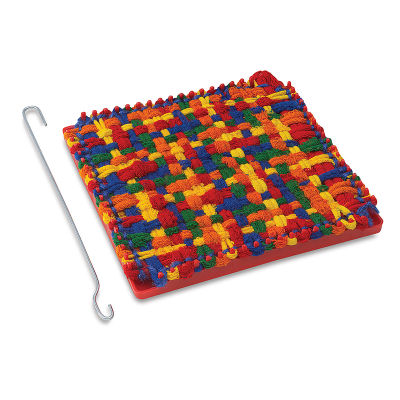 How to Use A Weaving Loom to Make a Potholder - Craft Project Ideas