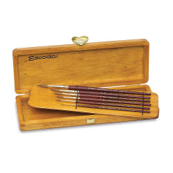 Escoda Reserva Kolinsky-Tajmyr Sable Brushes - Round, Short Handle, Set of 6 shown in wooden box