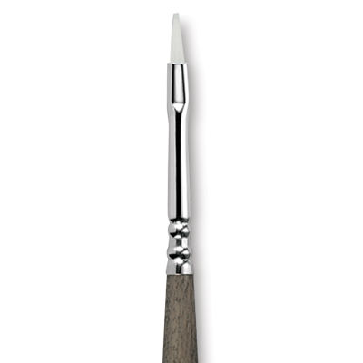 Escoda Perla Toray White Synthetic Brush - Bright, Short Handle, Size 2 (Close-up of brush)