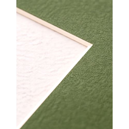 Crescent Berkeley Cream Core Matboard, close up of cream core.