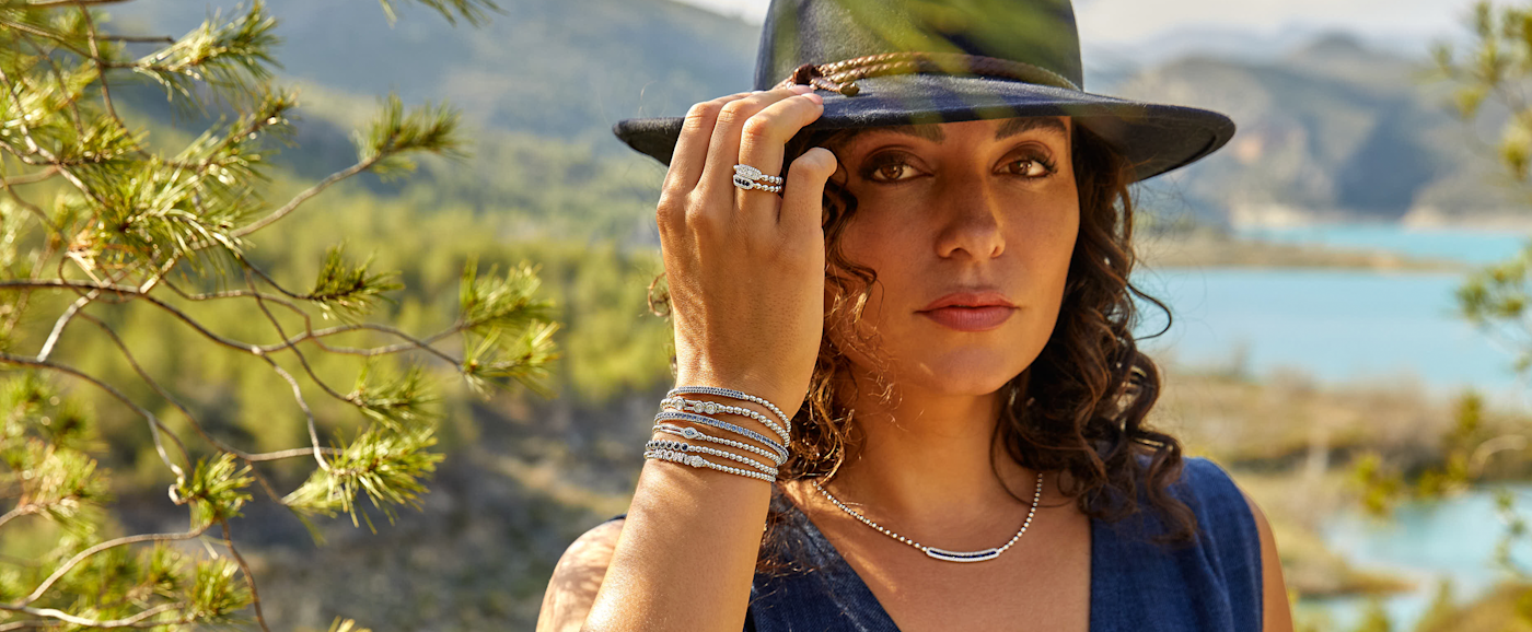 The art of effortless radiance.