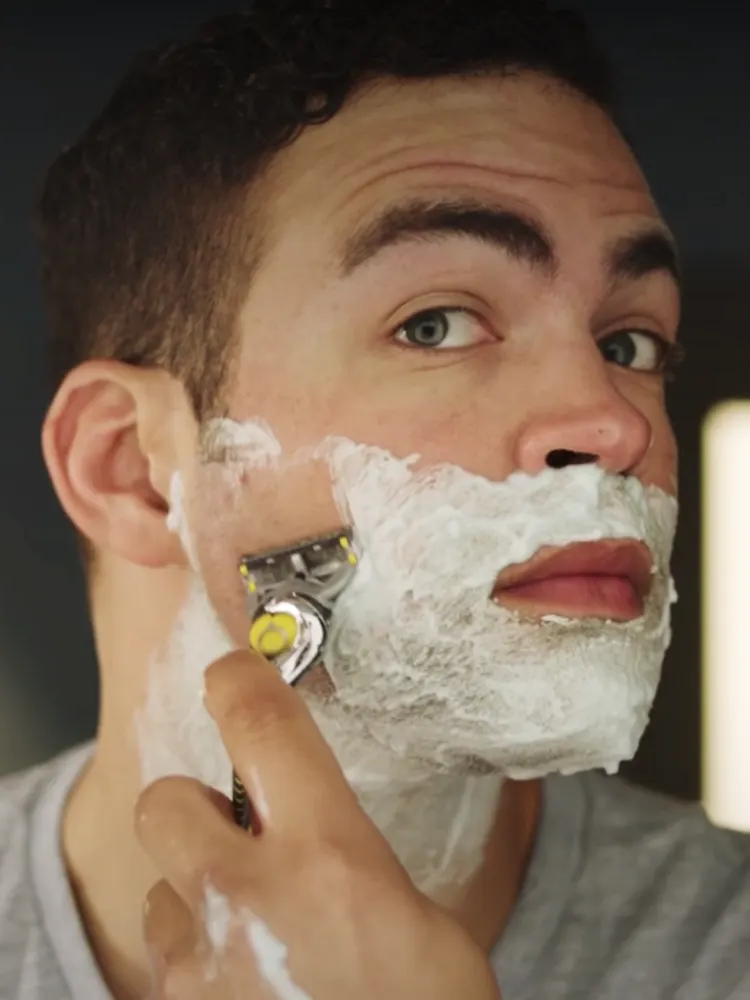 [es-cl] TIPS FOR SHAVING SENSITIVE SKIN