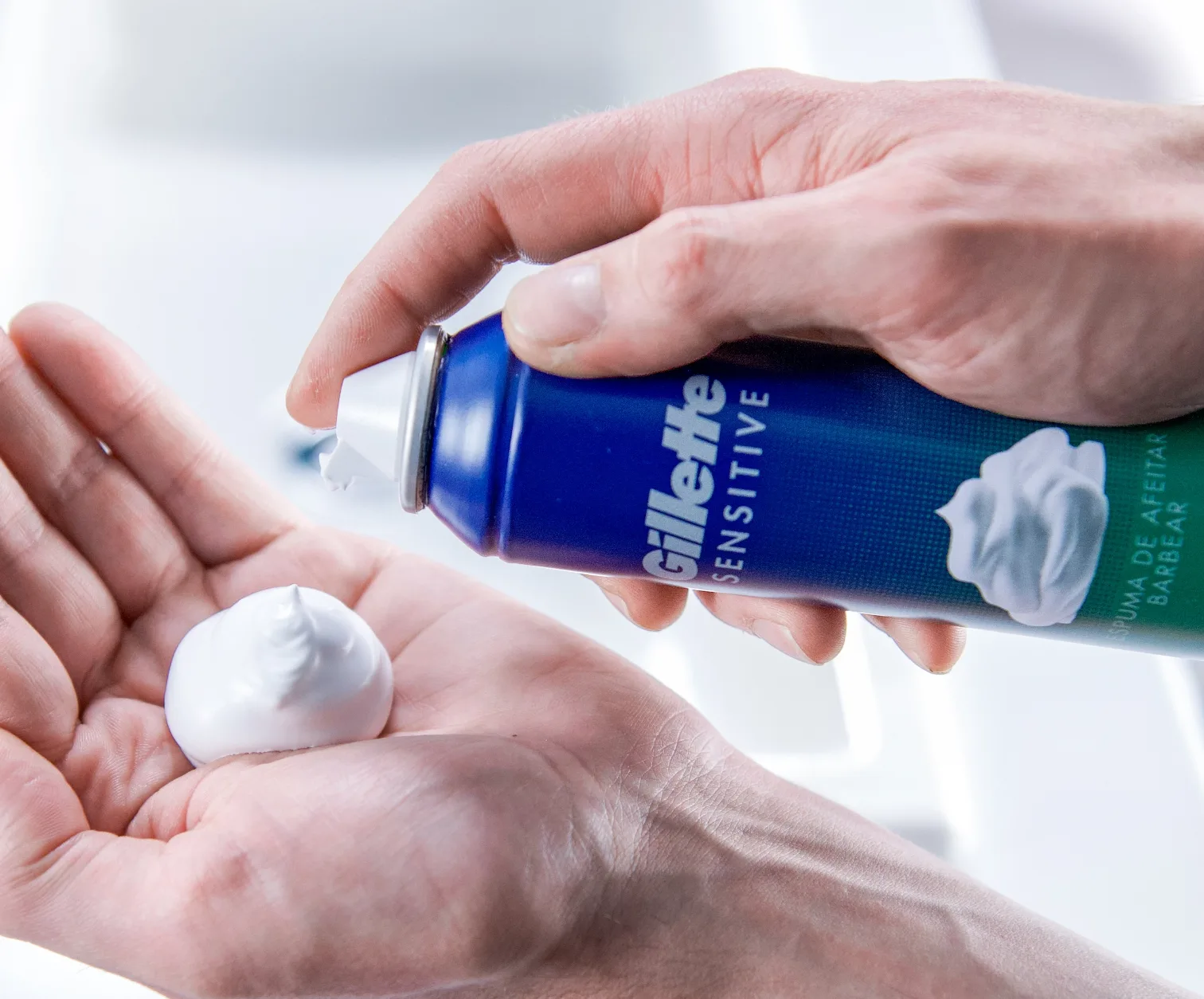 Espuma de barbear Gillette Sensitive
