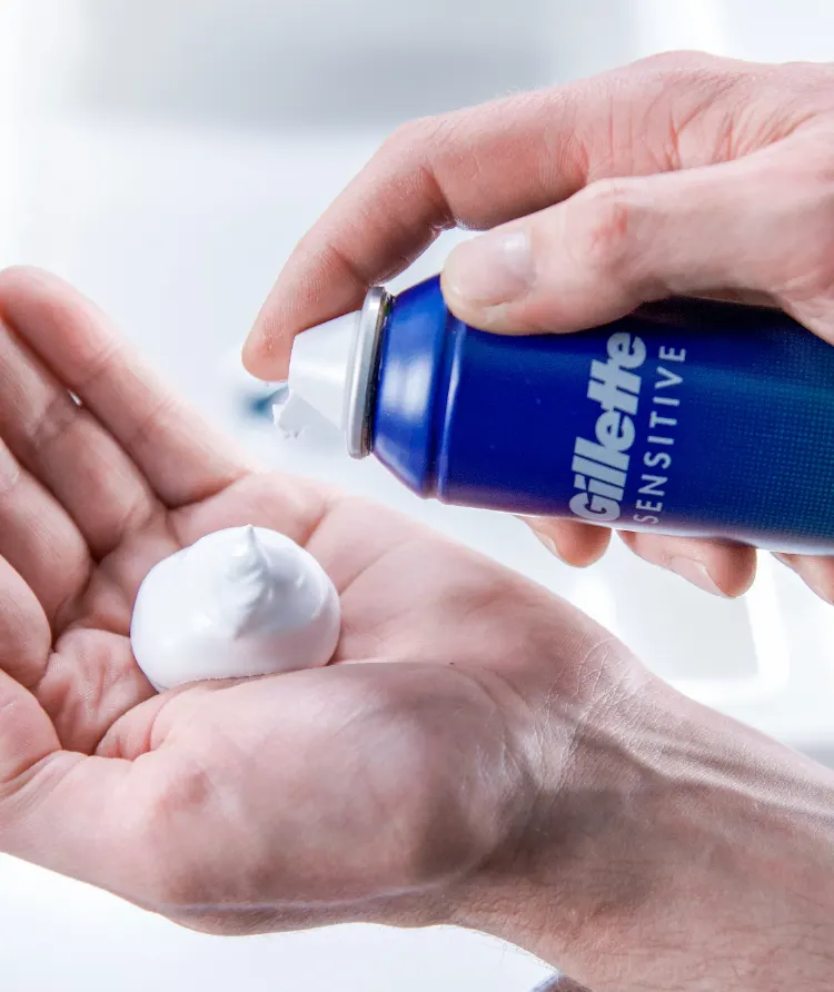 Espuma de barbear Gillette Sensitive