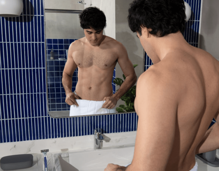 Cómo afeitar y depilar la zona íntima de los hombres