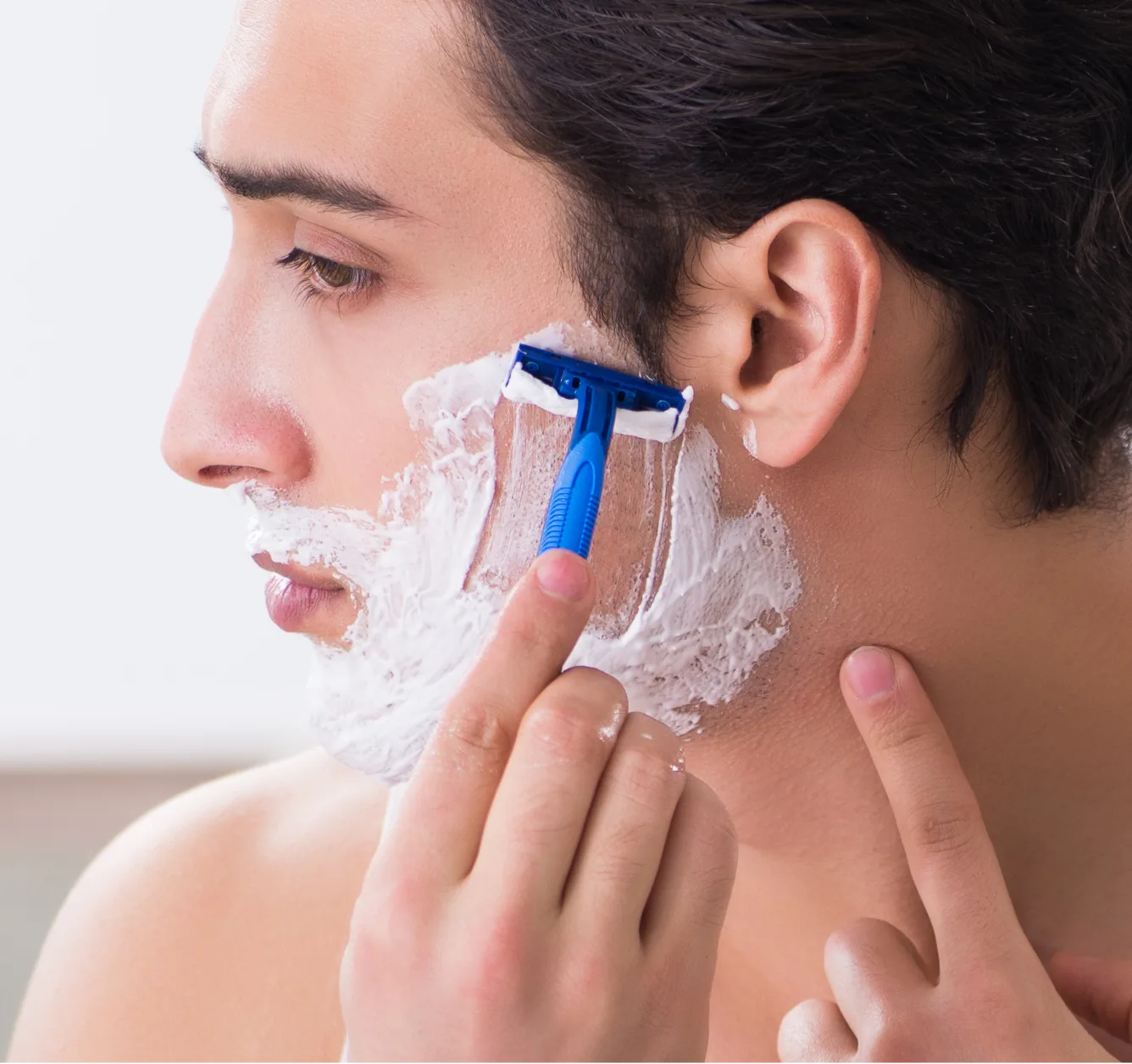 Máquina de barbear descartável masculina com lâminas duplas finas Gillette conforto
