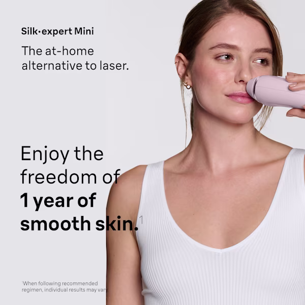 In use shot of a woman using the Braun Silk·expert Mini on her upper lip. In use shot of a woman using the Braun Silk·expert Mini on her upper lip.