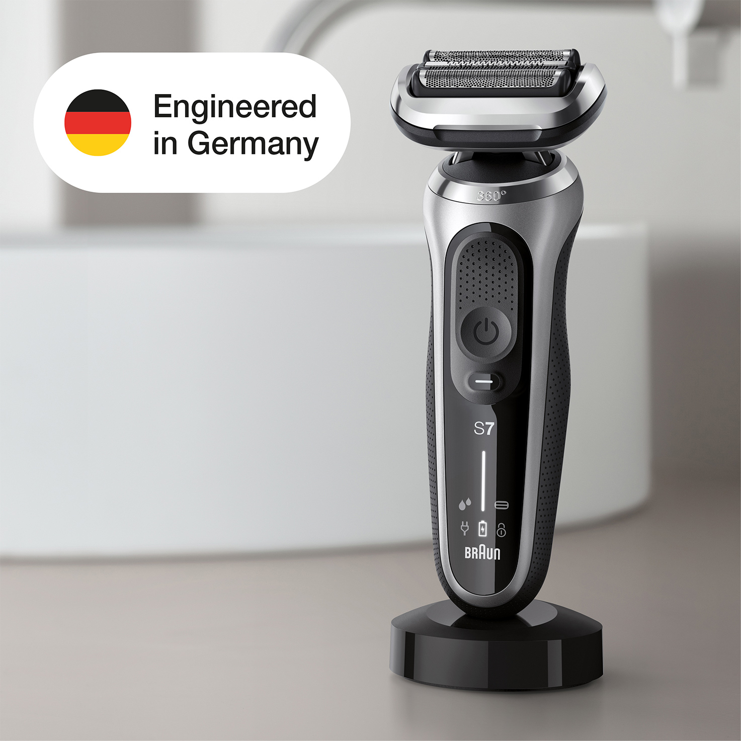 Series 7 71-S4200cs Wet & with charging stand attachment, Dry and 1 shaver