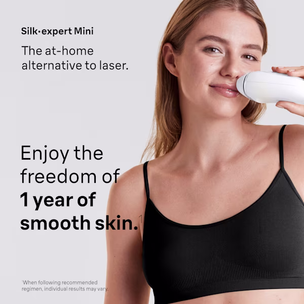 In use shot of a woman using the Braun Silk·expert Mini on her upper lip. In use shot of a woman using the Braun Silk·expert Mini on her upper lip.
