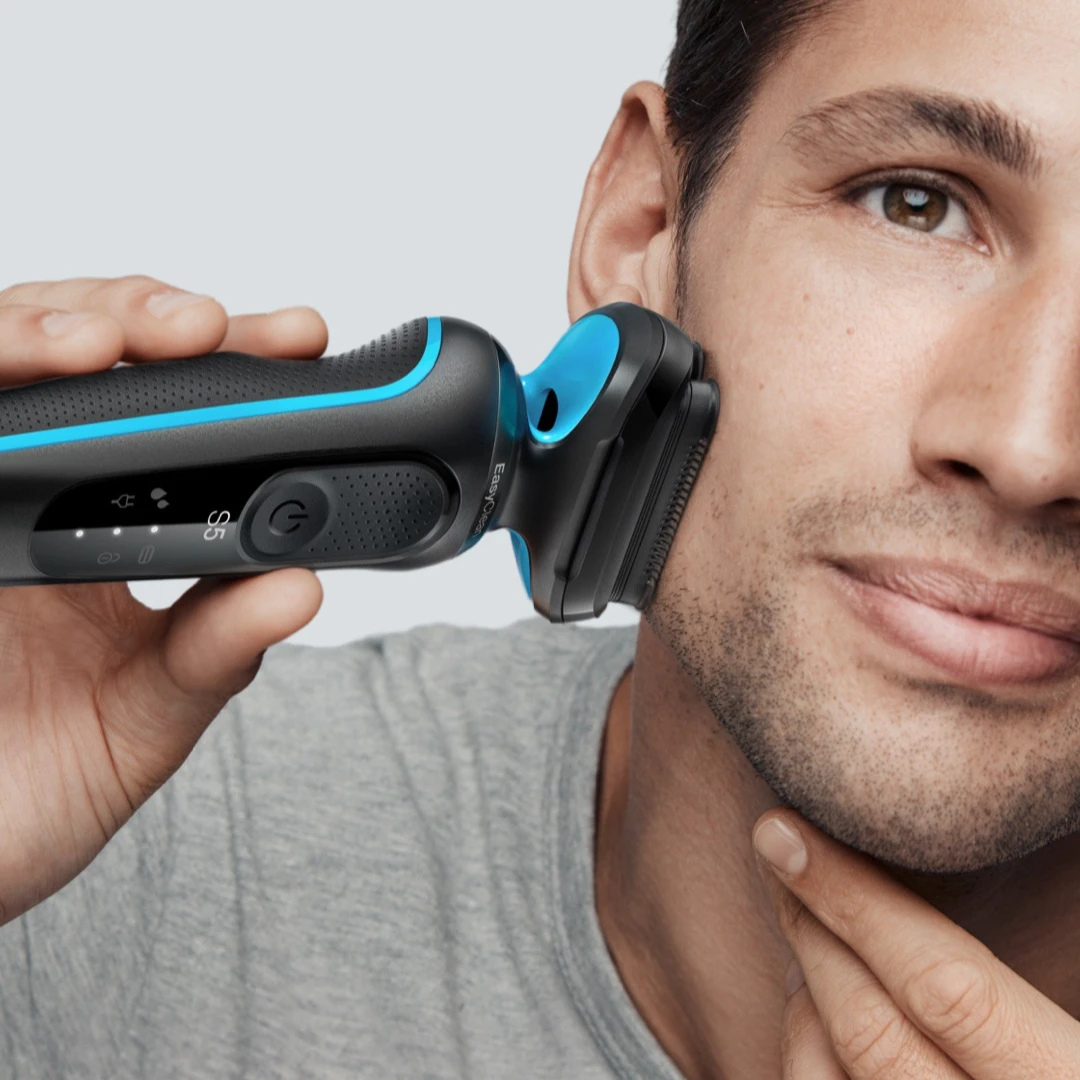 Stubble Trimmer For convenient beard styling from 0.25 to 2.3mm.