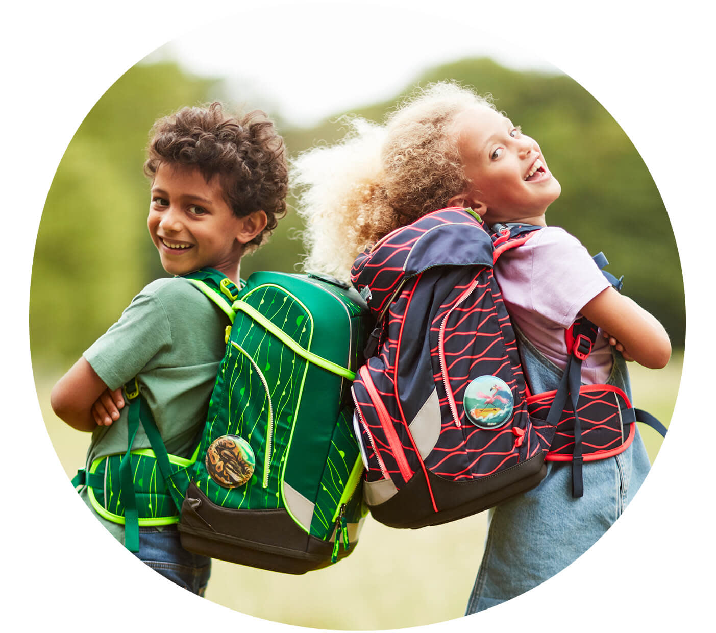 ergobag-modellvergleich-kinder-rucksack-baumstamm