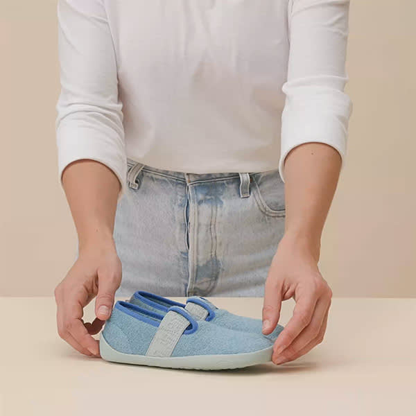 1x1-no-text-Duenne-flexible-Sohle-Hausschuh-Vegan-Dreamy preview