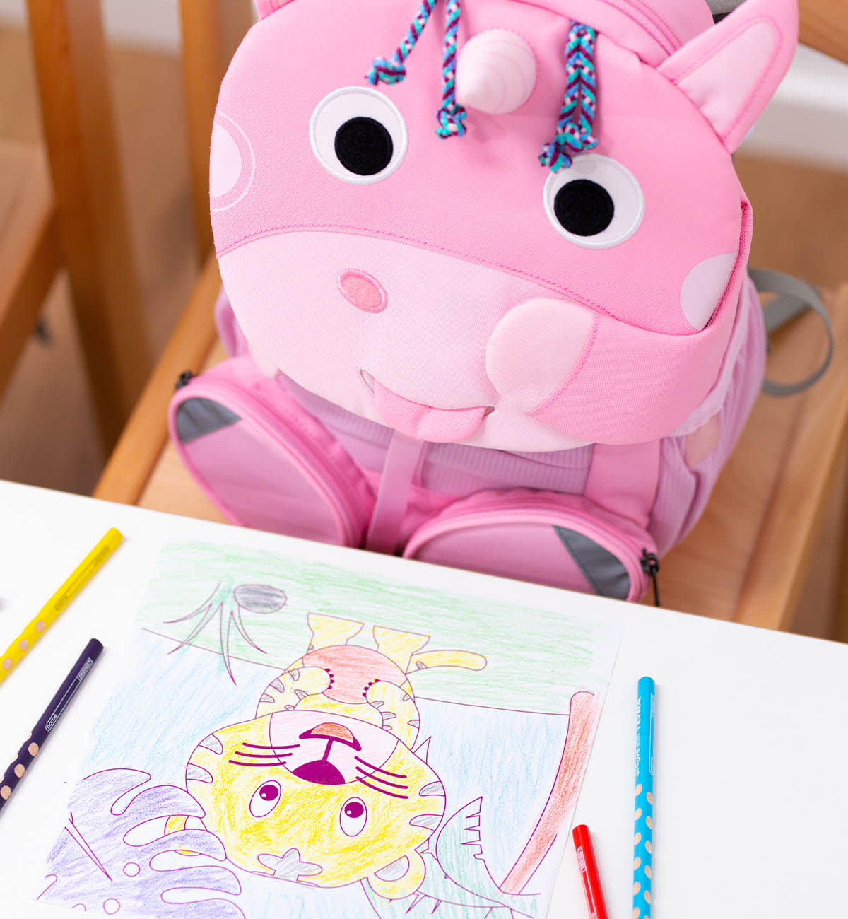 afz-bastelstunde-ausmalbilder-grosses-einhorn 