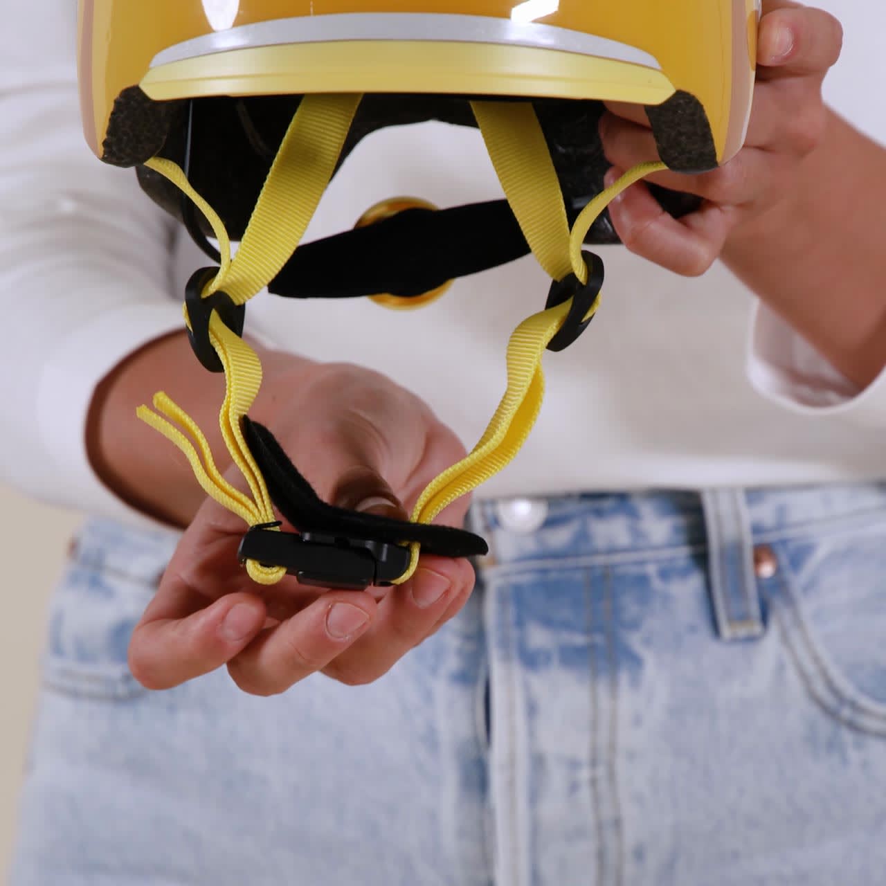 affenzahn-funktionskachel-helm-verschluss