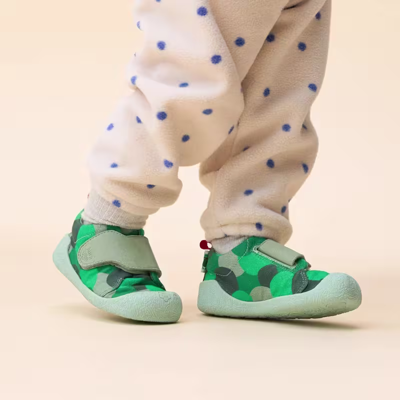 AFZ-SS25-FTW-Product-on-Model-1zu1 (1)