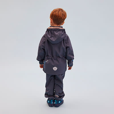 affenzahn-kleidung-aldo-anpassungsfaehig 