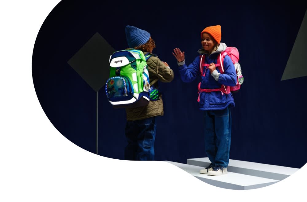 ergobag-hero-sichtbarkeit-auf-dem-schulweg-reflektierende-schulrucksäcke-im-dunkeln-xl