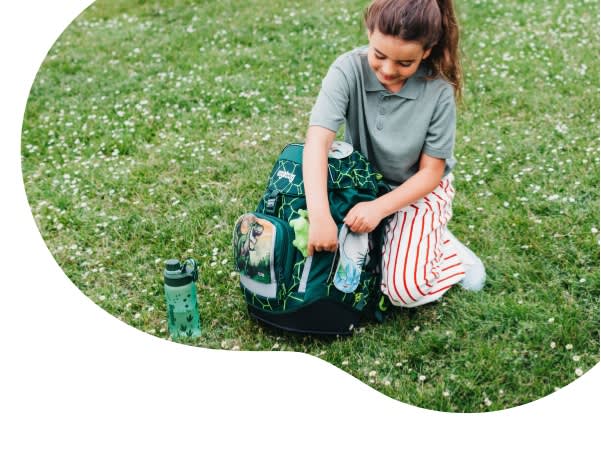ergobag-hero-image-individualisierung-zubehoer-schulkinder-xl