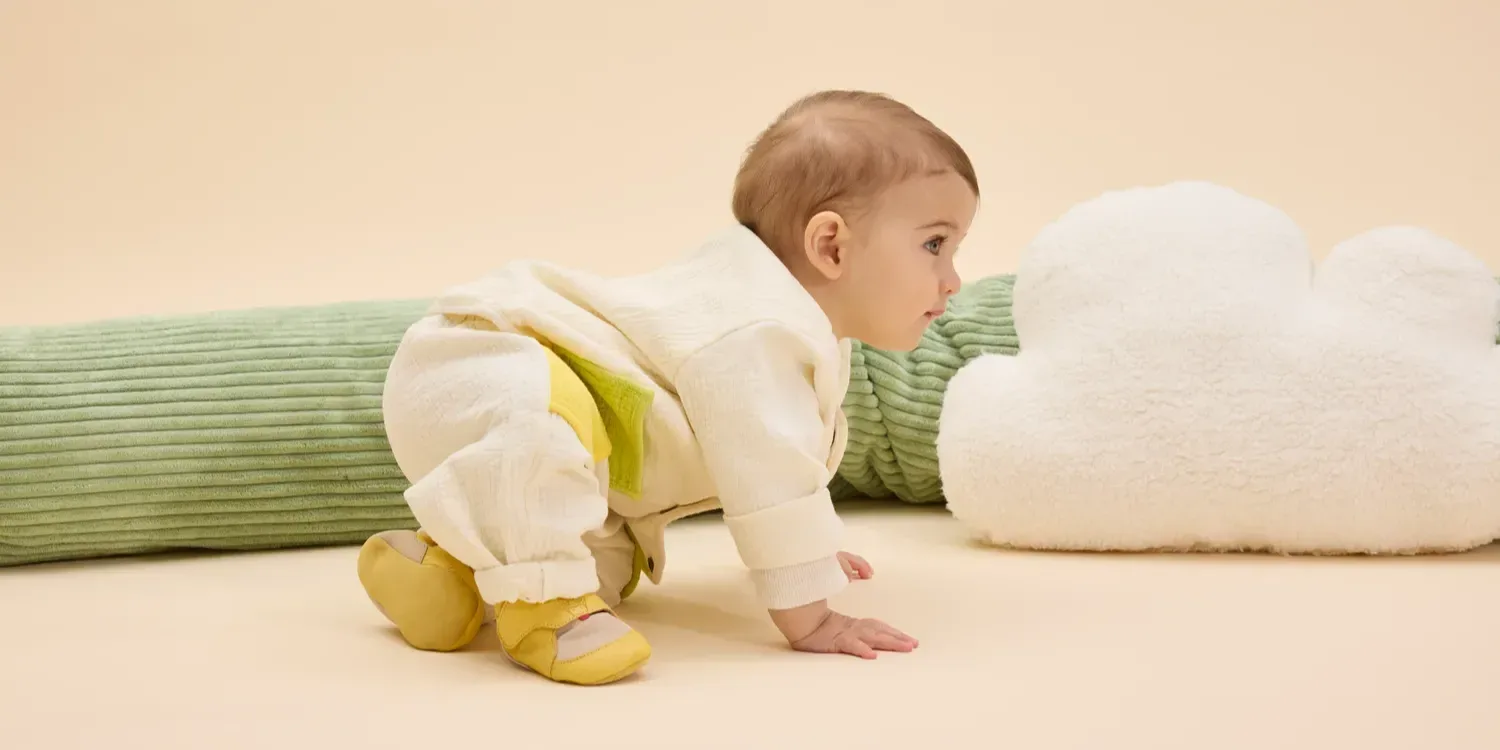 Mid PNG-AFZ AW24 Krabbelschuh Leder Crawly Giraffe 01257-60097-645 model-product model1 1