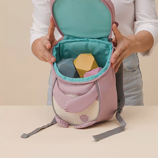 1x1-ohne-Text-Kleiner-Freund--Hauptfach preview