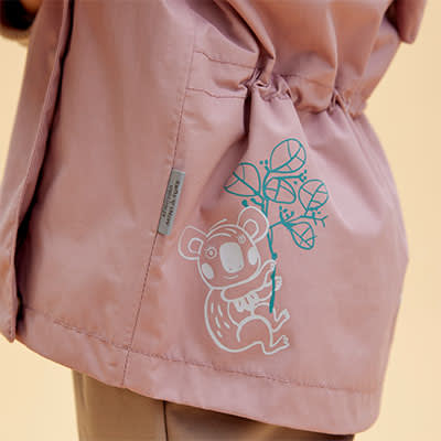 affenzahn-kleidung-vasman-anpassungsfaehig  