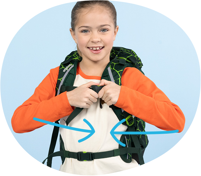 features-rucksack-einstellen-brustgurt-schliessen-INT