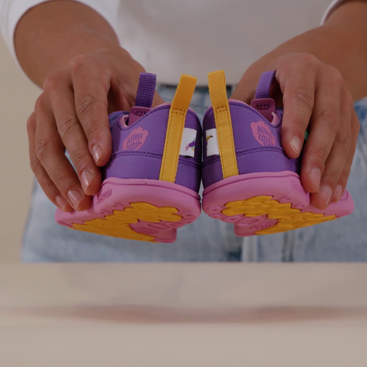 affenzahn-funktionen-sandale-vegan-breezy-rechts-links-unterscheidung