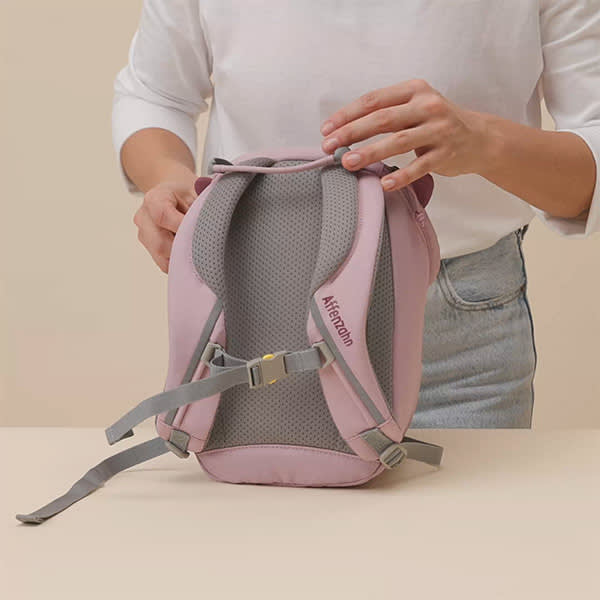 1x1-ohne-Text-Kleiner-Freund--Brustgurt preview