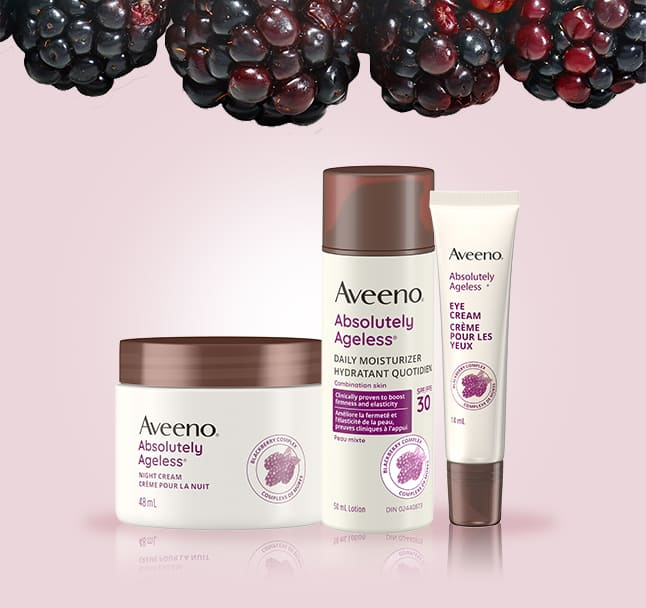 Crème pour la nuit Aveeno Absolutely Ageless, pot de 48 ml, hydratant quotidien Absolutely Ageless, flacon de 50 ml, et crème pour les yeux Absolutely Ageless, tube de 14 ml.