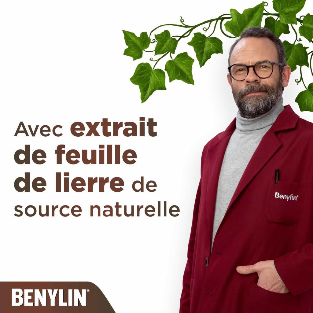 Homme barbu à lunettes qui porte un sarrau affichant la marque BENYLIN® à côté de la revendication « Avec extrait de feuille de lierre de source naturelle »