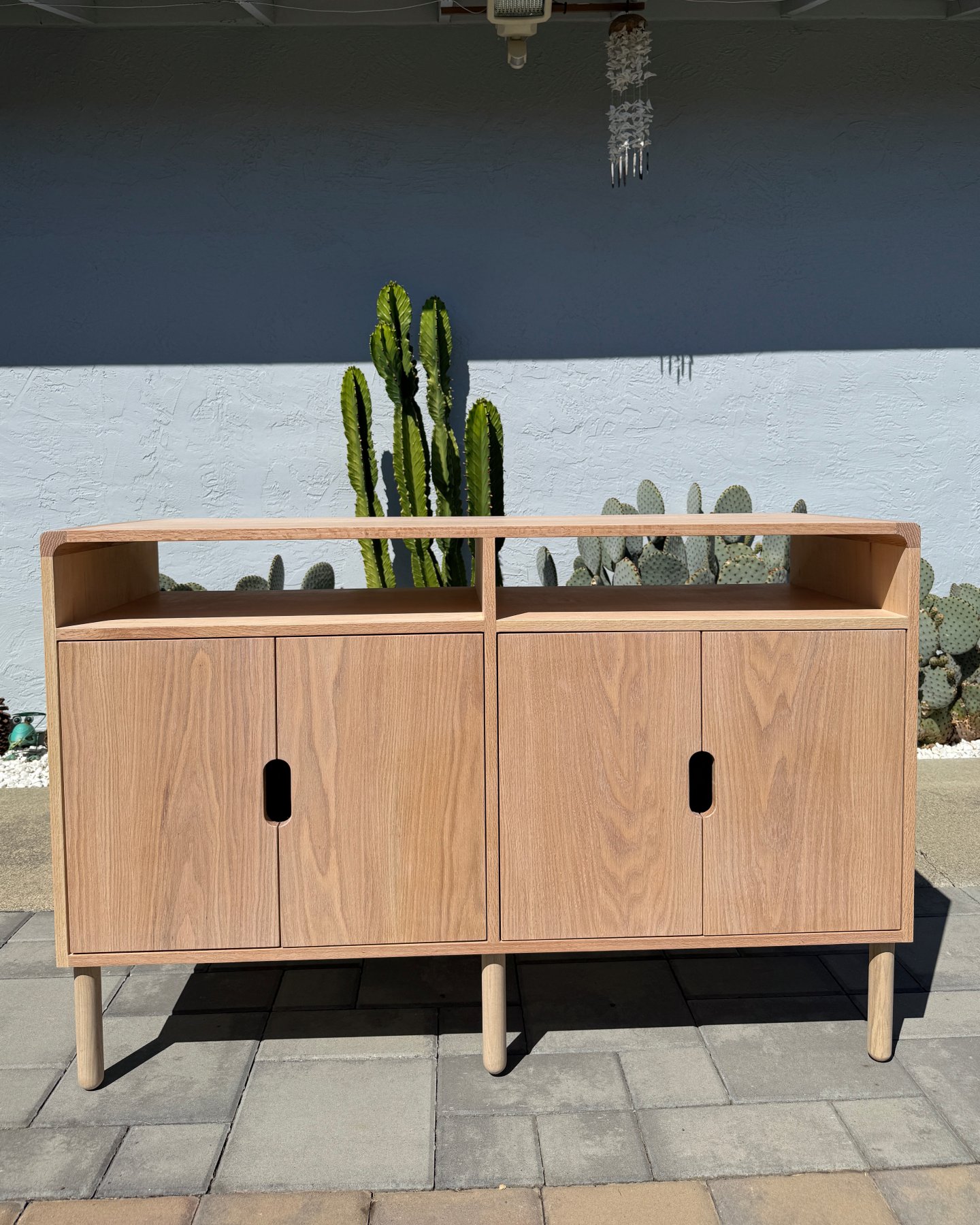 Media Console /w Top Shelf - Front