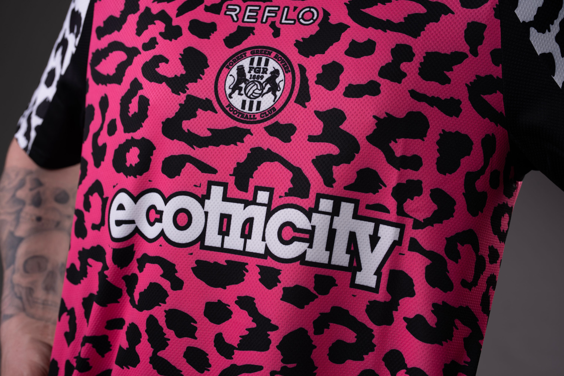 kit launch 2025 - away close up