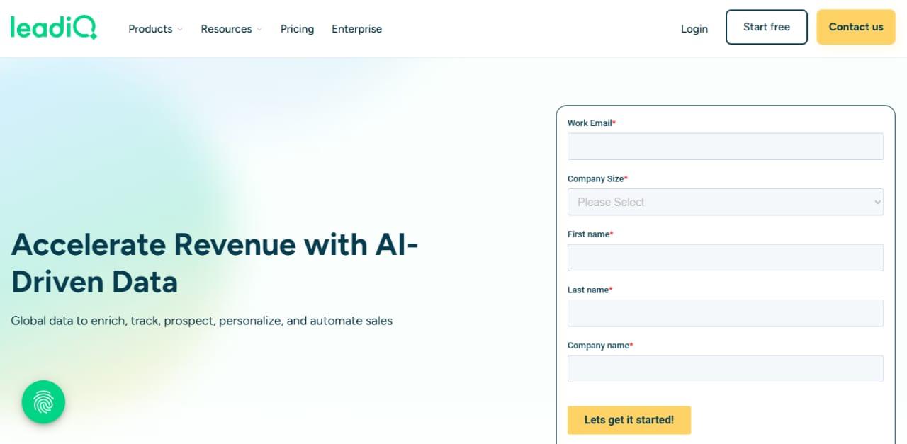 leadiq-vs-seamless-ai-image1