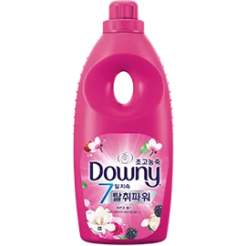 Downy Fabric Softener (Magnolia and Berry)