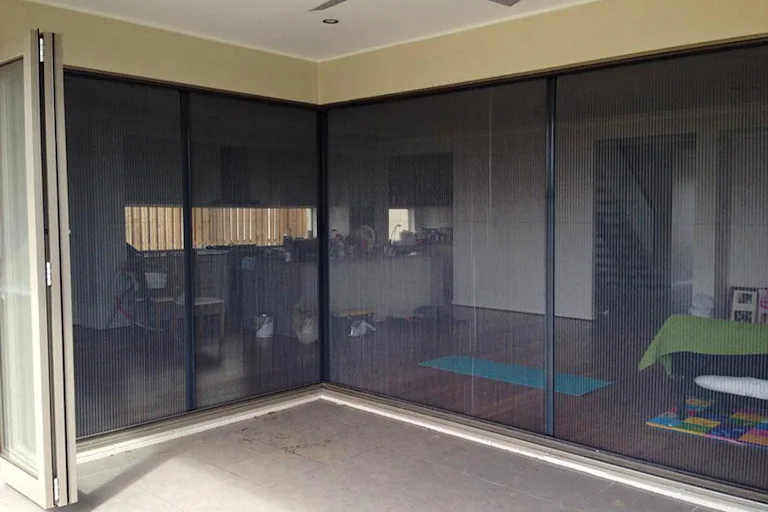 Seconline FLEXI-FLY Retractable Screens 2