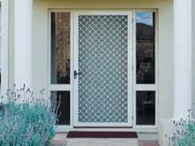 Graphic - Diamond + Fly - Single Door Hinged