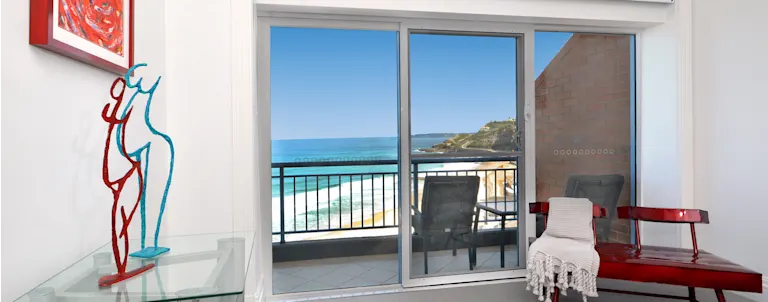 Hero Banner - Sliding Doors