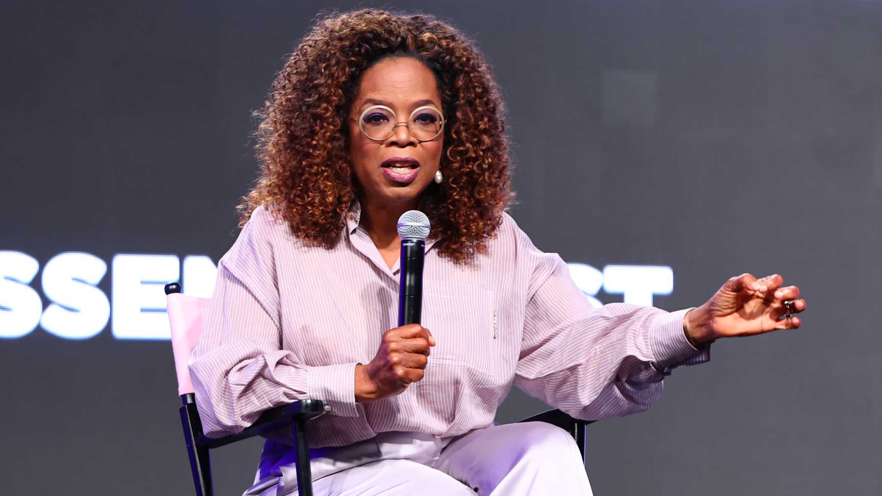 Oprah Winfrey Says She Never Dealt With Or Knew About Imposter Syndrome ...