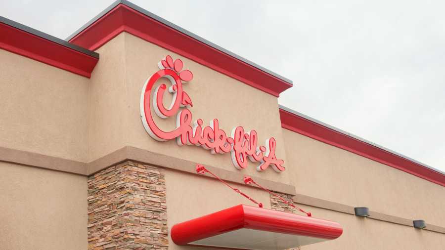 Black Teen Sent Home From Work At Chick-fil-A For Having Blond Hair ...