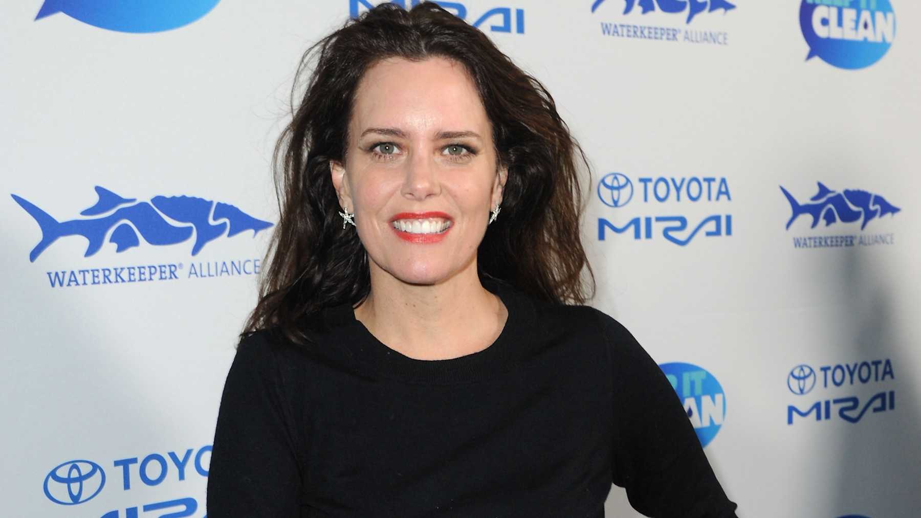 Ione Skye's Father Donovan Often Referred To Her As A 'Mistake' And ...