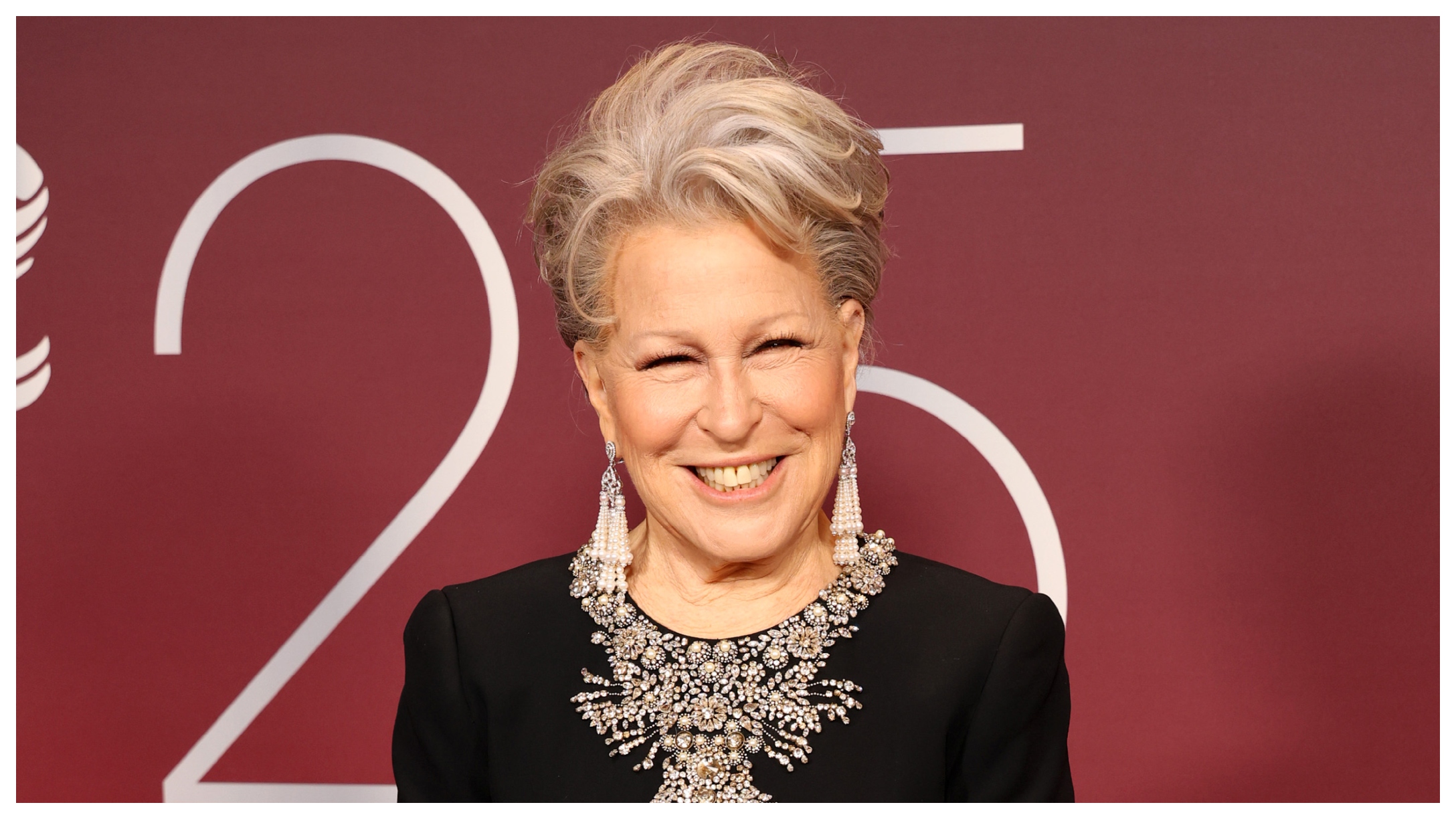 Before Bette Middler Was Famous, She Performed At A Gay Bathhouse ...