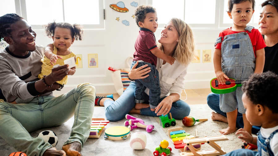 Connecting With Your Child Through Play: The Surprising Benefits of  Parent-Child Playtime — Exchange Family Center