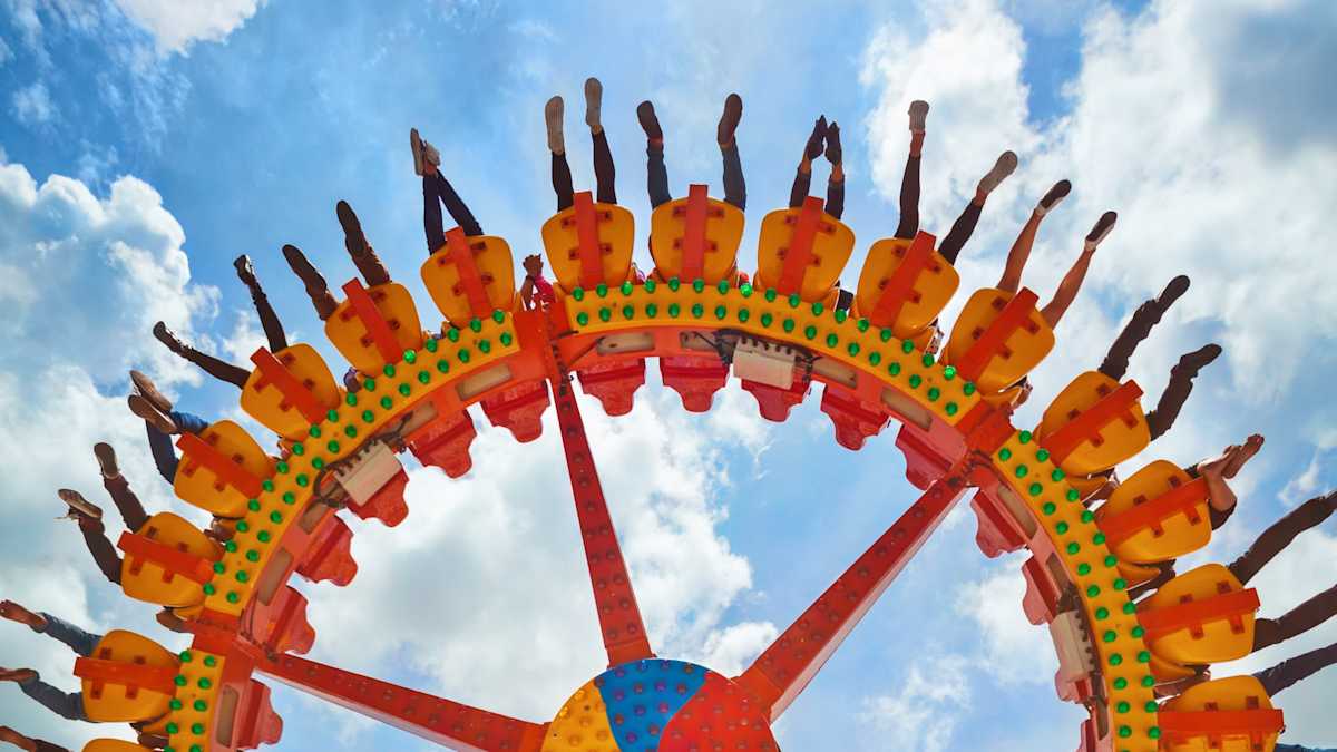 AtmosFEAR Riders Share What They Were Thinking When Ride Was Stuck